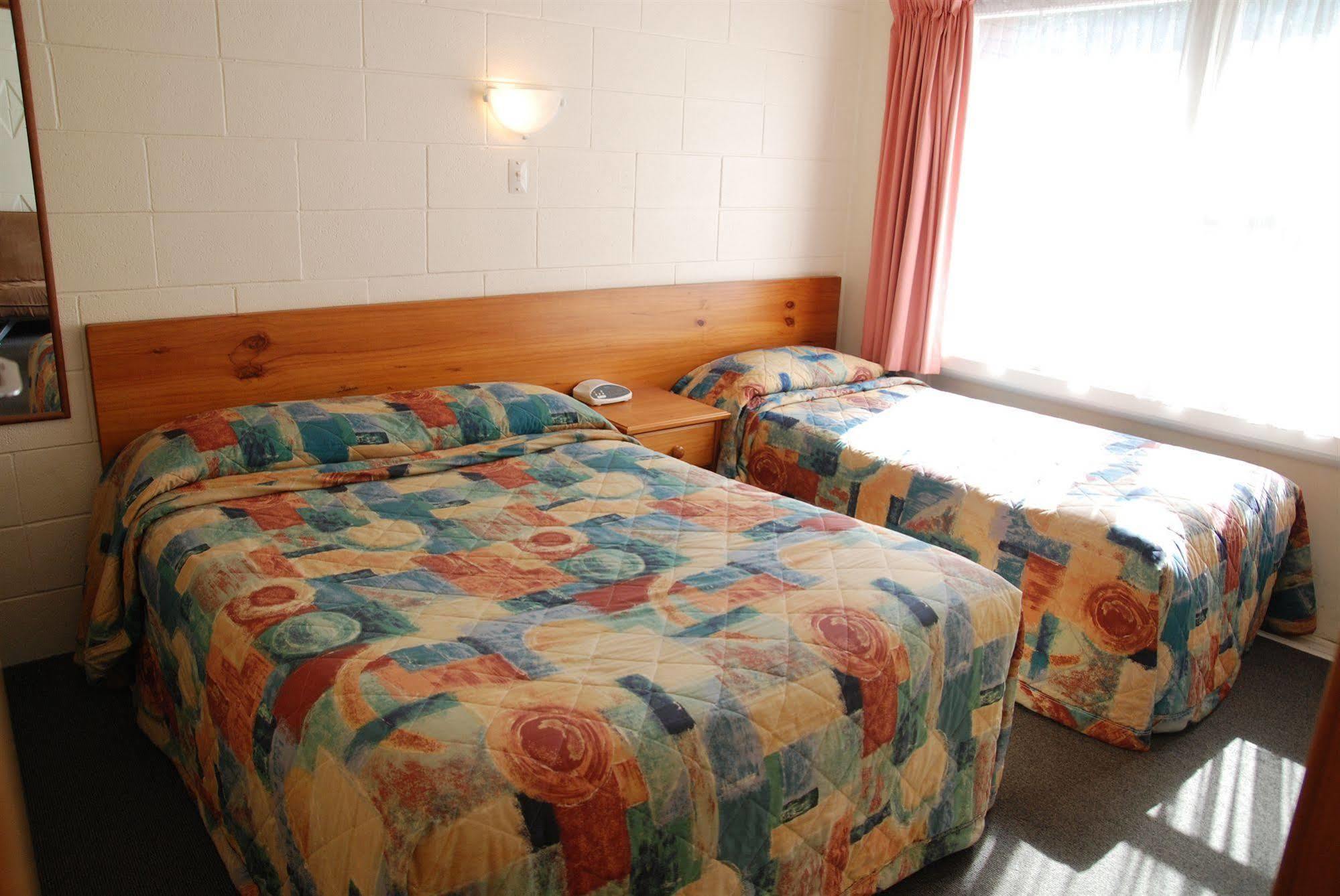 Manhattan Lodge Motel Hamilton Luaran gambar