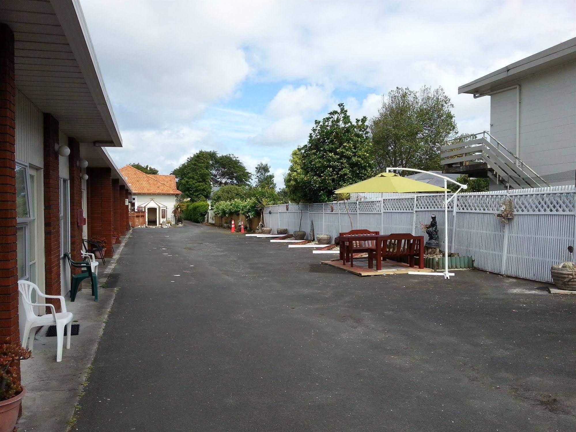 Manhattan Lodge Motel Hamilton Luaran gambar