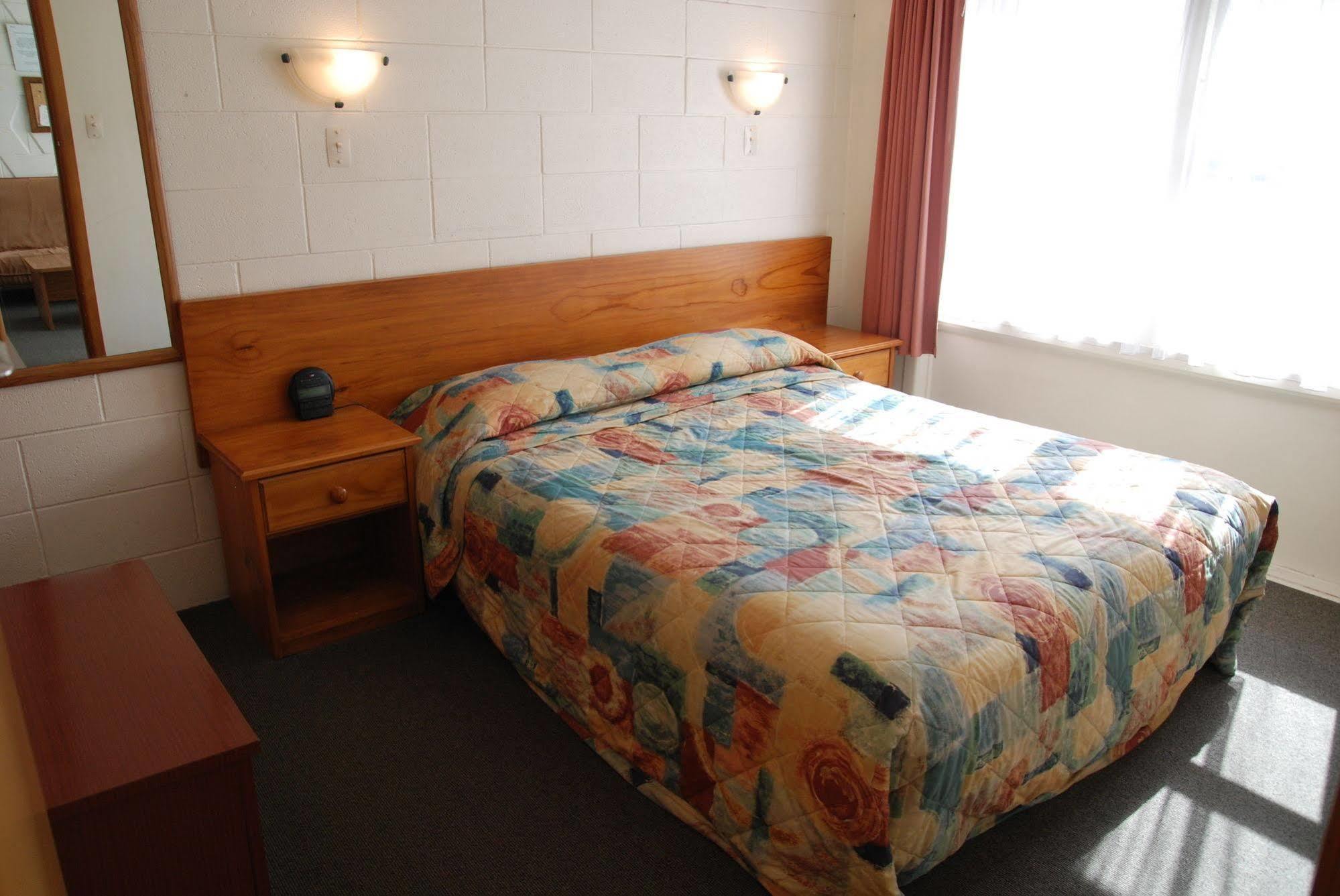 Manhattan Lodge Motel Hamilton Luaran gambar
